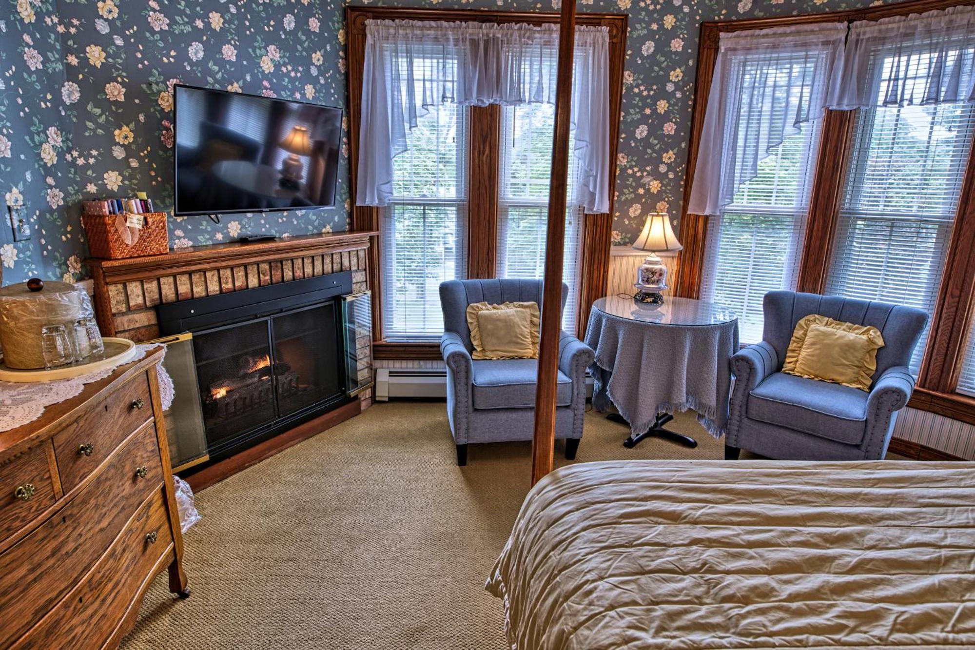 Rockwell Falls Inn And Wine Bar レイク・ルザーン 部屋 写真