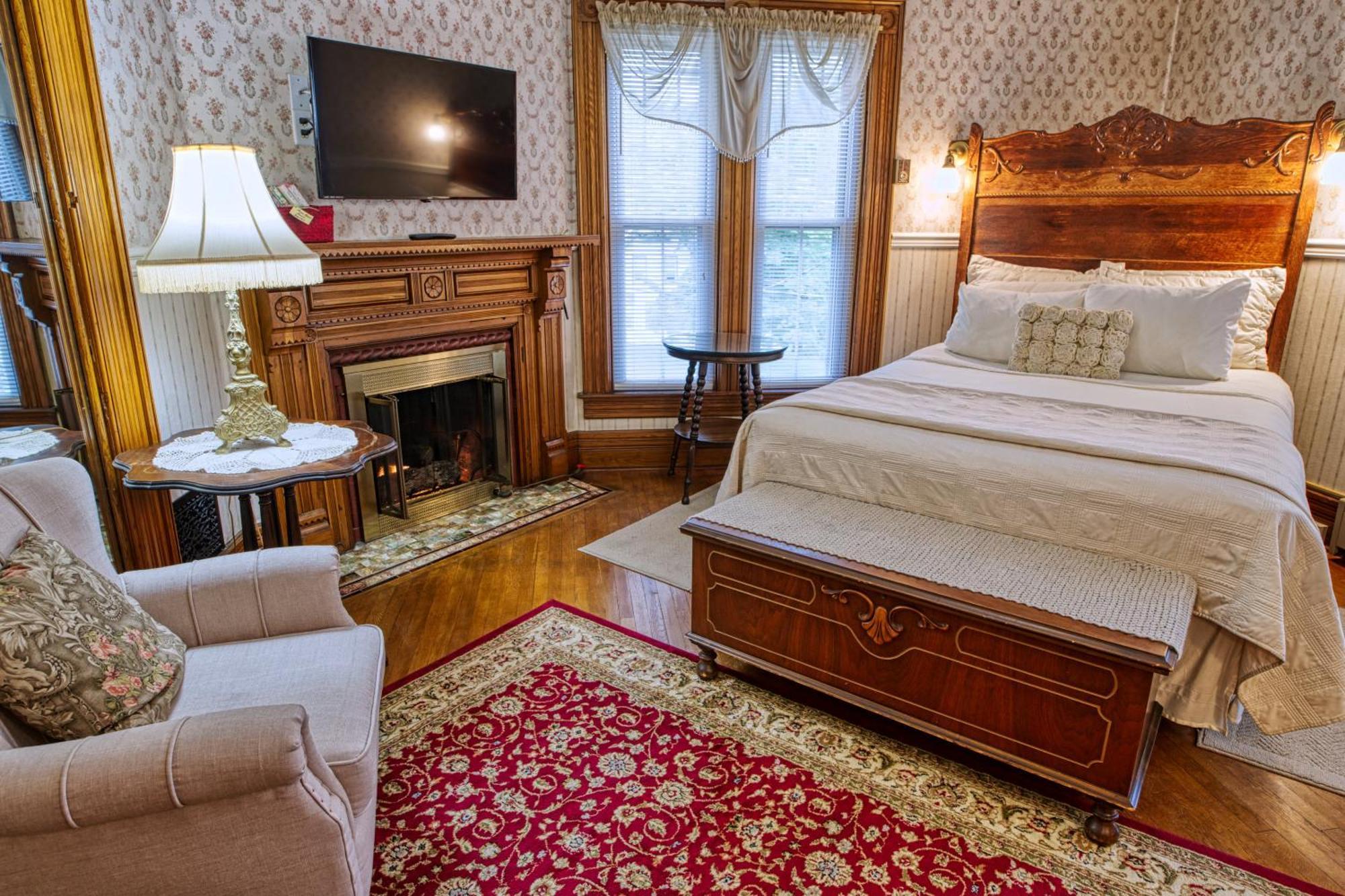 Rockwell Falls Inn And Wine Bar レイク・ルザーン 部屋 写真