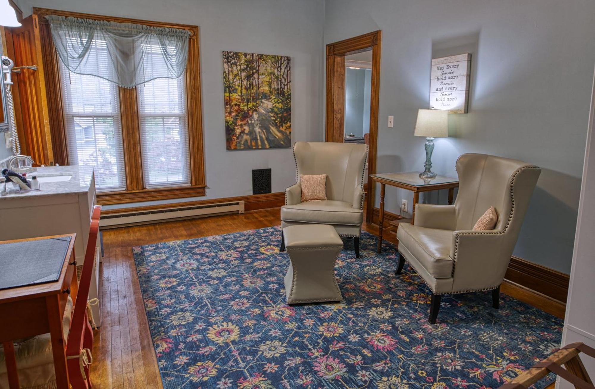 Rockwell Falls Inn And Wine Bar レイク・ルザーン エクステリア 写真