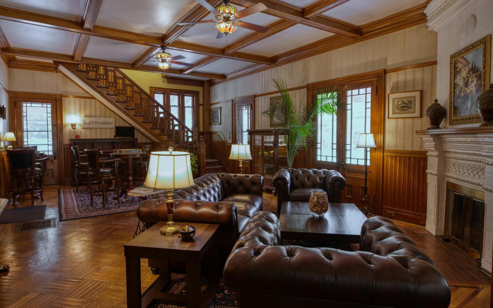 Rockwell Falls Inn And Wine Bar レイク・ルザーン エクステリア 写真